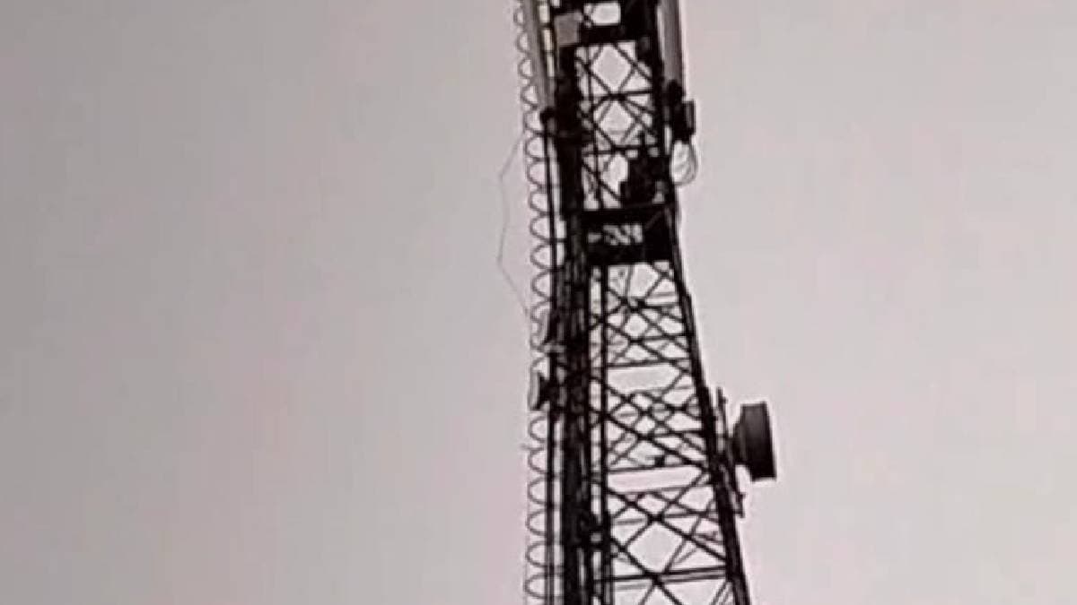 repeat of sholay scene happened in malda gnr