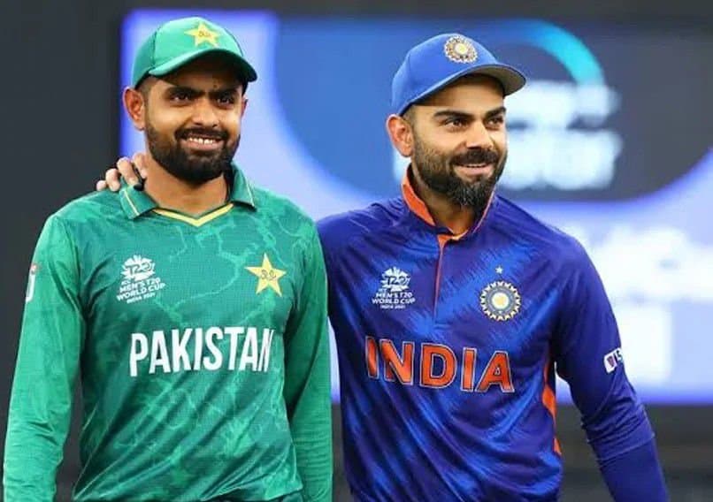 India-Pakistan: বিরাট কোহলির জুতোর সমানও না, ক্রিকেটীয় বিশ্বযুদ্ধের আগে বাবরকে এমন আক্রমণ করলেন কে? 
