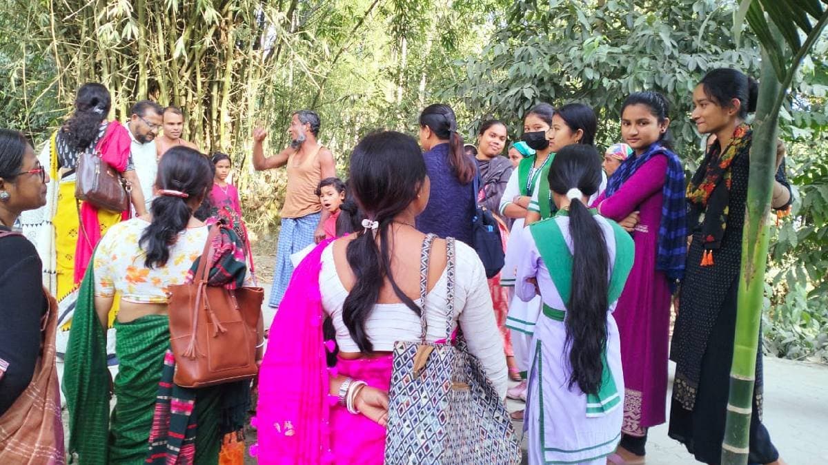 Teachers are surveying door to door about the less admission of girl student in their school gnr