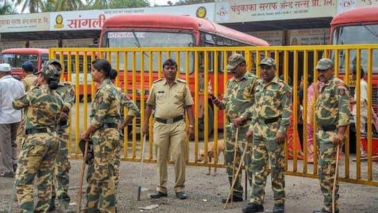 Maharashtra Man Accused Of Stalking Woman Stabbed To Death By Her Parents gnr