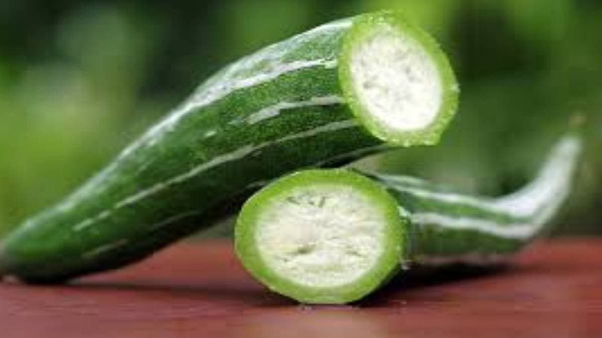 Amaging health benefits of snake gourd