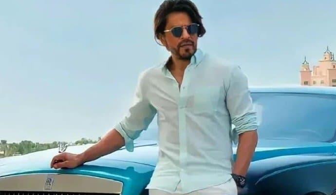 Shah Rukh Khan: ঋণের টাকা শোধ করতে ব্যর্থ, গাড়ি হাতছাড়া হয়েছিল শাহরুখের! কবে? ফাঁস করলেন জুহি