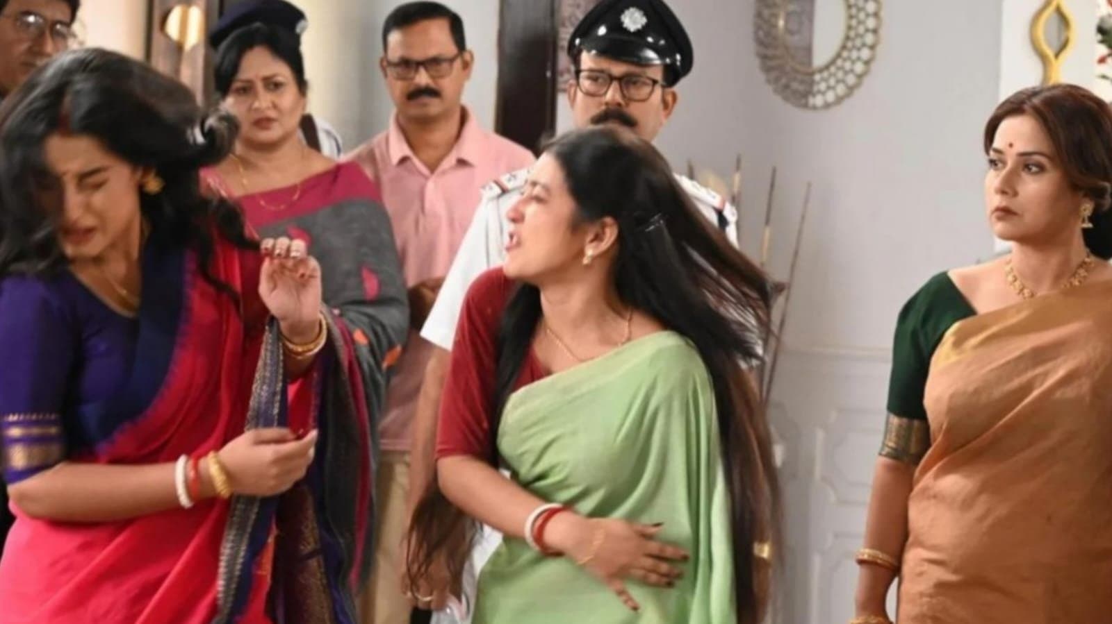 upcoming episode details of zee bangla serial mithijhora they are in top 10 serial based on trp list ent