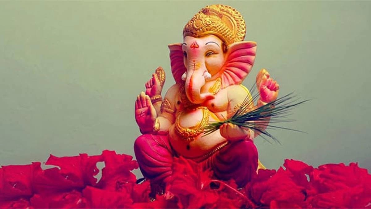 Where to place Ganesh Idol in your house according to Vastu