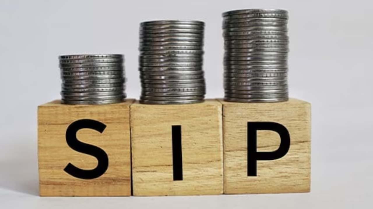 Can you become a millionaire by making a SIP of Rs 1000 per month understand the calculations