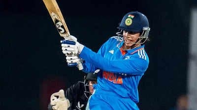 Smriti Mandhana breaks into top 3 in both odi and T20 rankings spt 