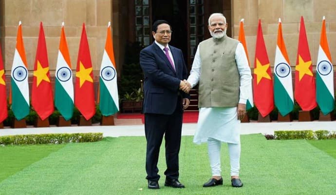 PM holds talks with Vietnam counterpart gnr
