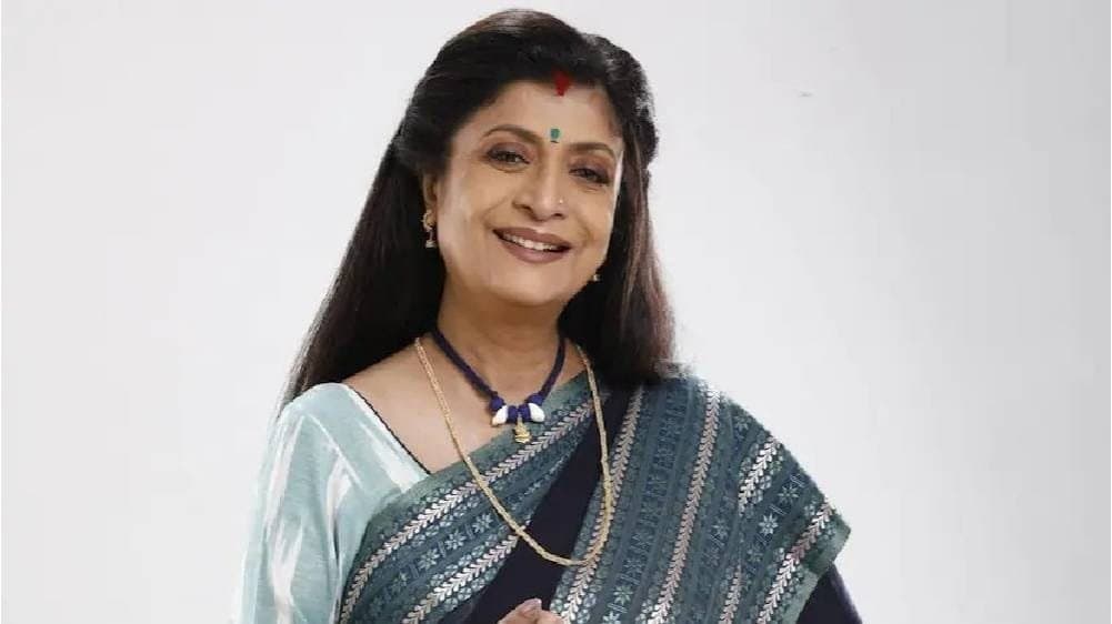 Exclusive: 'গানের আসর বসত, হারমোনিয়াম বাজিয়ে গাইতেন উত্তমকুমার', বসুশ্রীর হস্তান্তরের খবরে স্মৃতিতে ডুব দেবশ্রী রায়ের, আর কী বললেন অভিনেত্রী? 