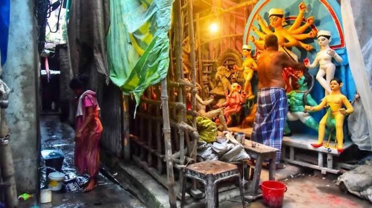 Kumortuli Sees Decline in Crowd Ahead of Durga Puja Amidst RG Kar Case Fallout