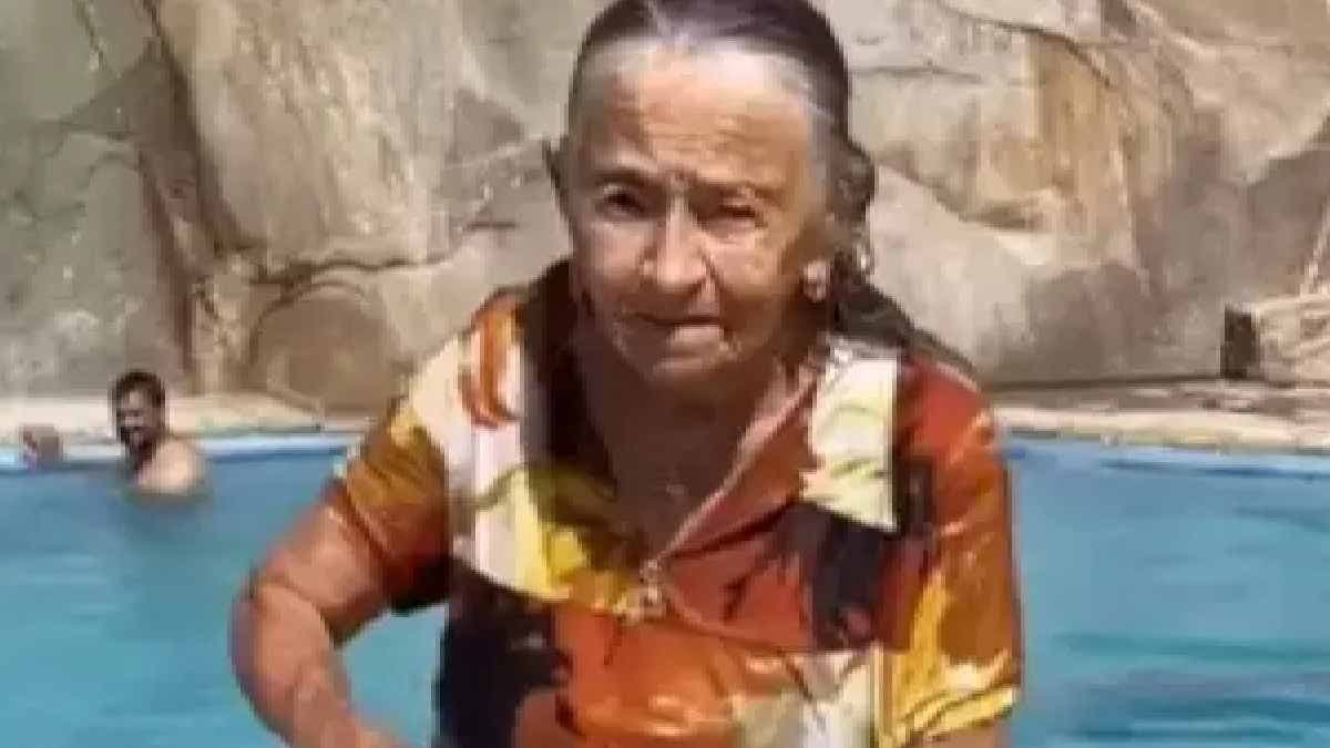  84 Year Old lady take Dive Into Pool viral post