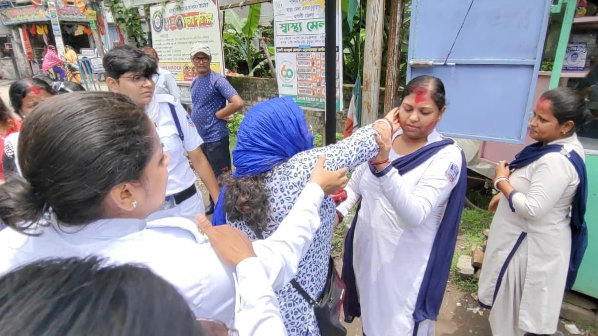 Ruckus in Hooghly after CM Mamata Banerjee s comment on Operation Sindoor