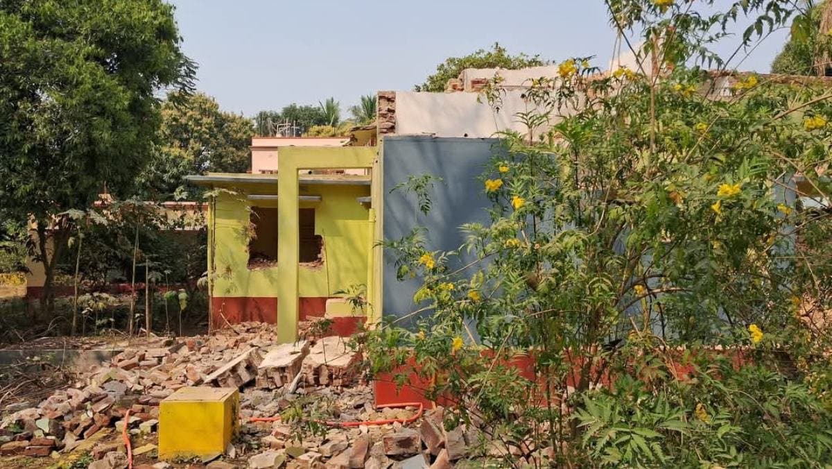 demolition of the house of abanindranath thakur in shantiniketan finally stopped gnr