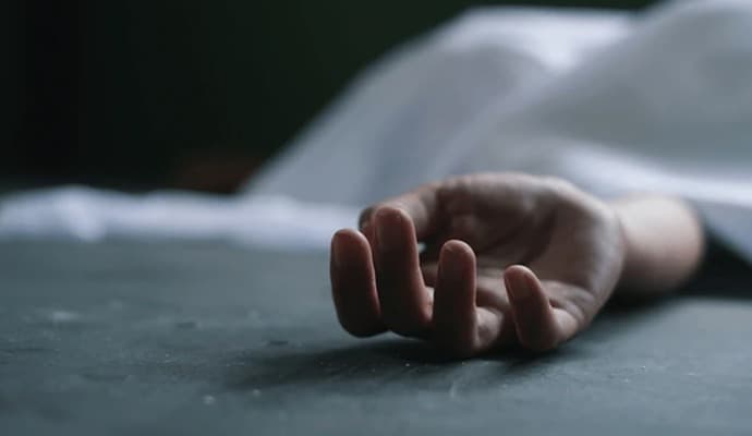 dead body of a woman found in bhangar