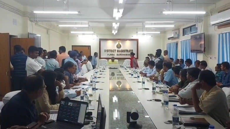 minister scolded the engineer of the irrigation department