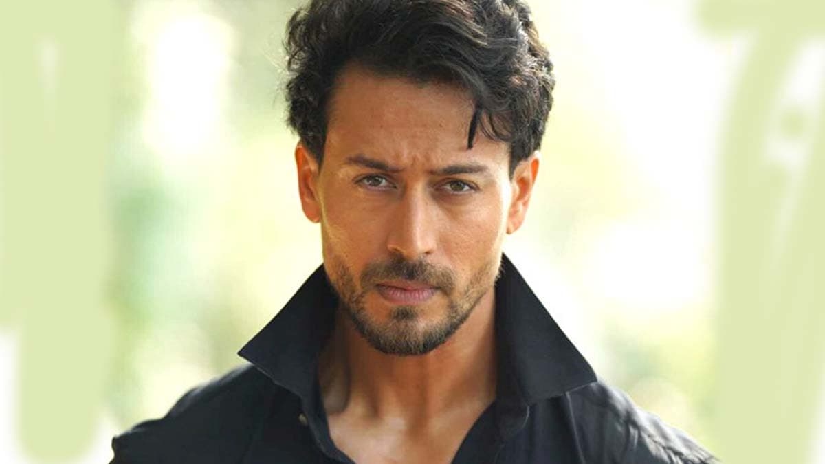 কাউকে সামনে পেলেই কামড়ে দিতেন! টাইগার শ্রফের নামের পিছনে লুকিয়ে কোন গল্প? ফাঁস করলেন খোদ অভিনেতা 
