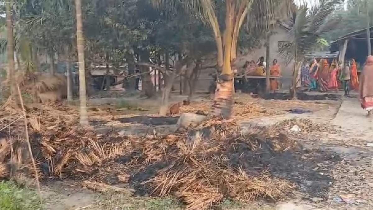 Land dispute in jaynagar led to bomb hurling and vandalism gnr