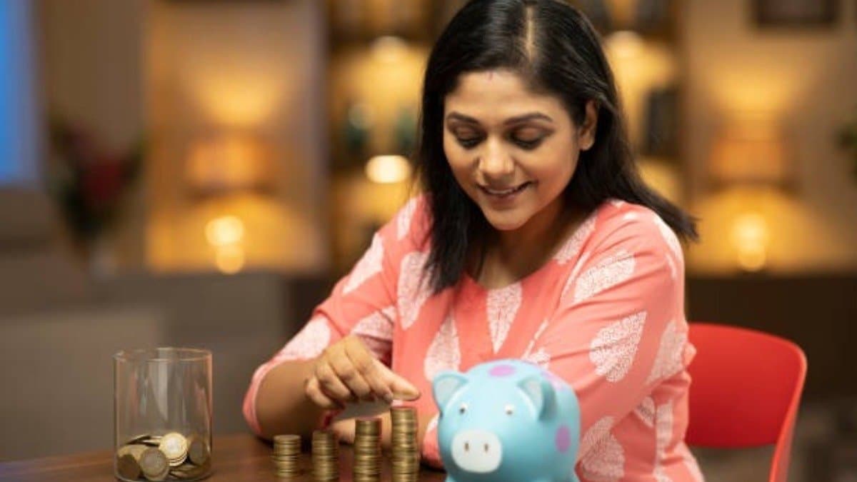 women can invest in these Schemes for high return