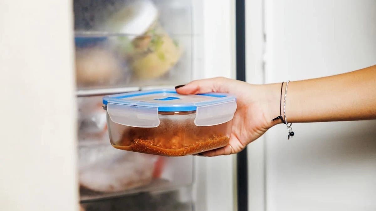 Never keep these five foods inside a plastic container
