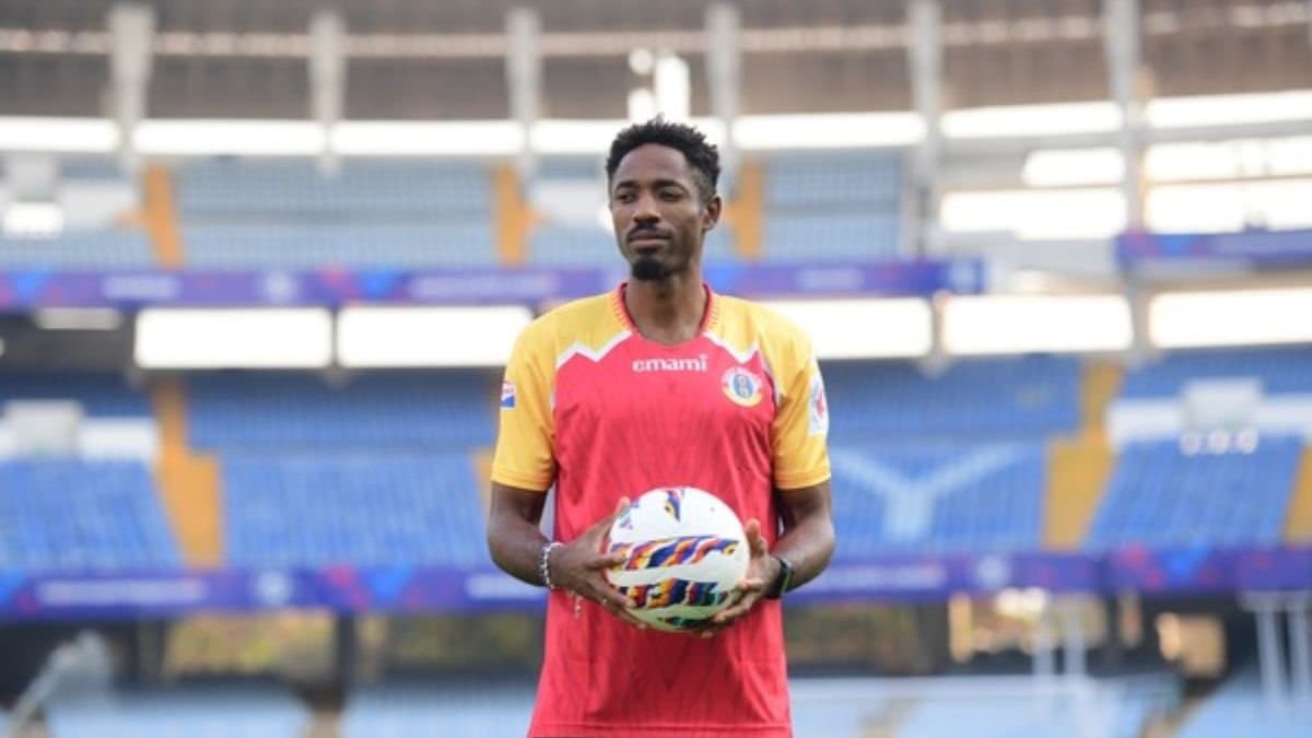 East Bengal needs a player like Messi Bouli opines Oscar Bruzon spt 