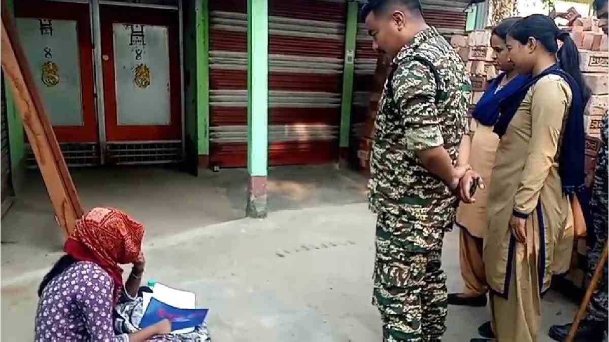 Demanding marriage a lady sat for demonstration 
