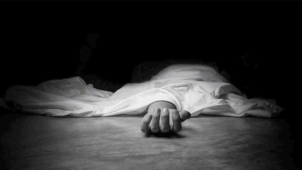 Pakistan girl poisons 13 family members gnr 
