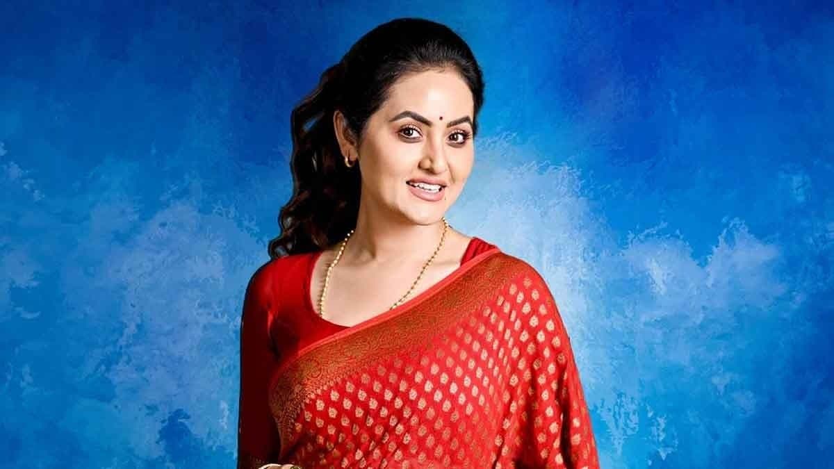 প্রসেনজিতের কথাতেই রাজনীতি সামলানোর পাশাপাশি 'শ্বশুরবাড়ি'র সংসার সামলাবেন অনন্যা বন্দ্যোপাধ্যায়?  