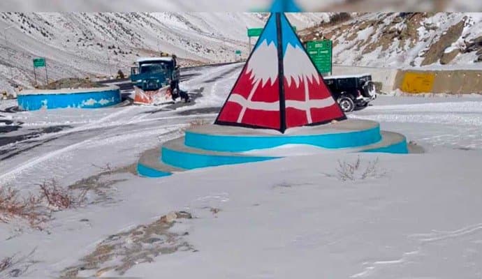 Roads Blocked Across Himachal Pradesh Due To Snowfall