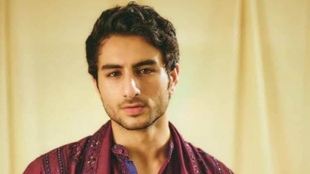 Ibrahim Ali Khan threatens Pakistani critic for taking a dig at his nose job 