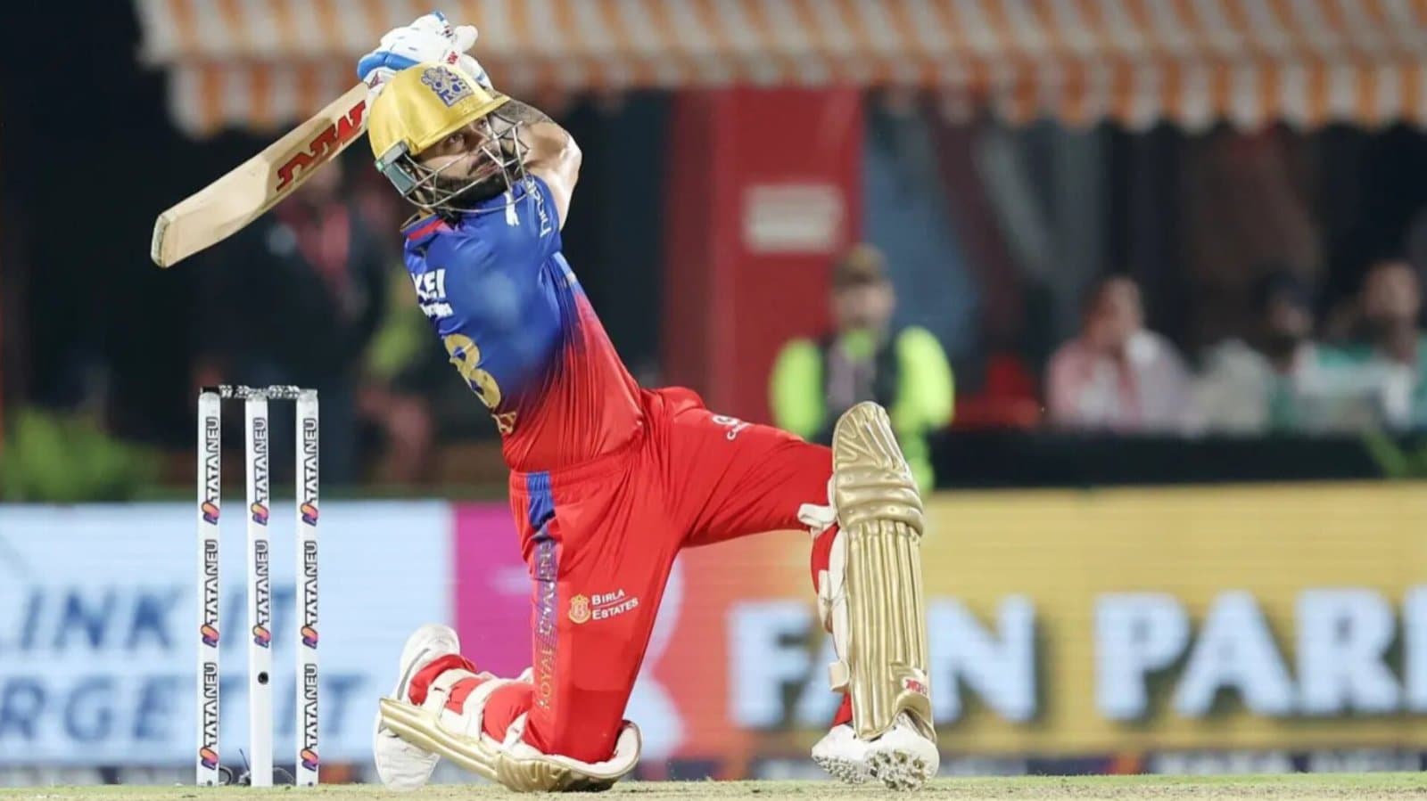 RCB-PK: ছিটকে গেল পাঞ্জাব, বেঙ্গালুরুকে প্লে অফের দৌড়ে টিকিয়ে রাখলেন কোহলি