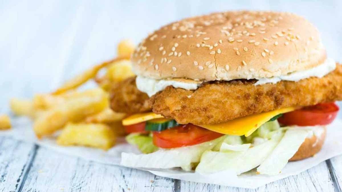 Man Fatally Stabs Himself While Trying To Separate Frozen Burgers With Knife gnr