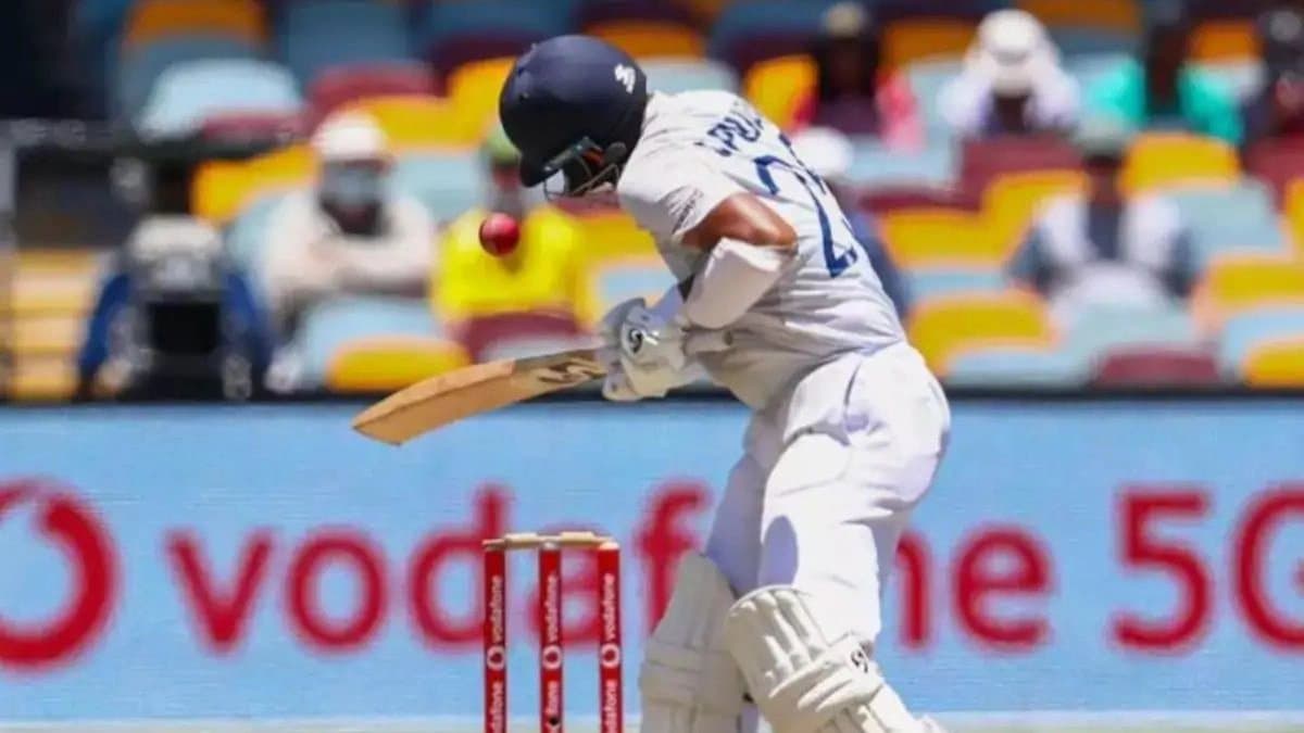 Cheteshwar Pujara took several body blows during his great innings against Australia