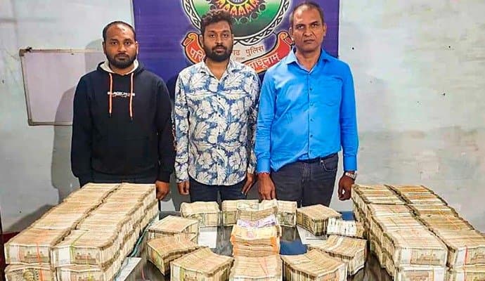 Cash Seized From Car In Chhattisgarh
