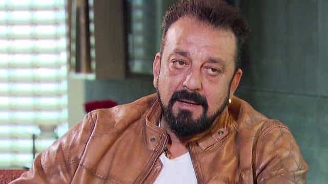 Sanjay Dutt bows to fan who brings both wife and girlfriend to Kapil Sharma s show