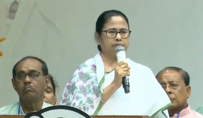 mamata banerjee again attack bjp