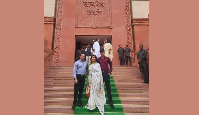 MP Rachna Banerjee took oath in Parliament with her husband and son