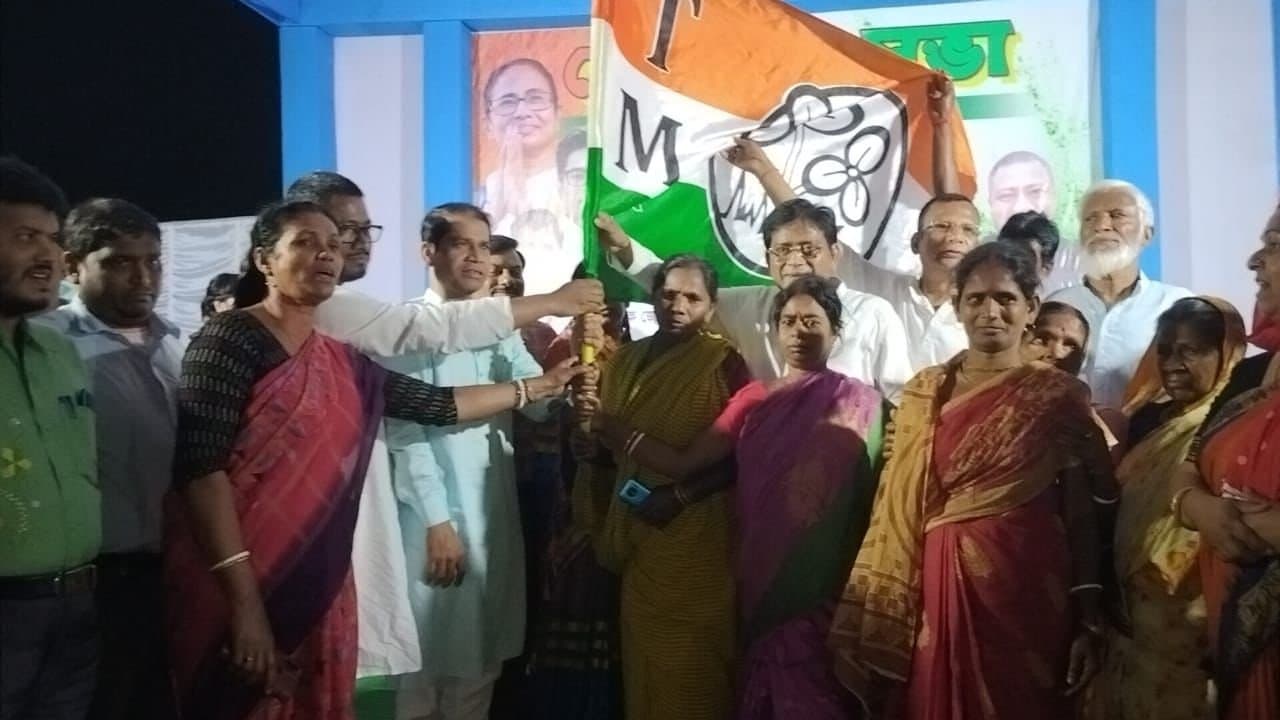 BJP-Congress supporters join TMC 