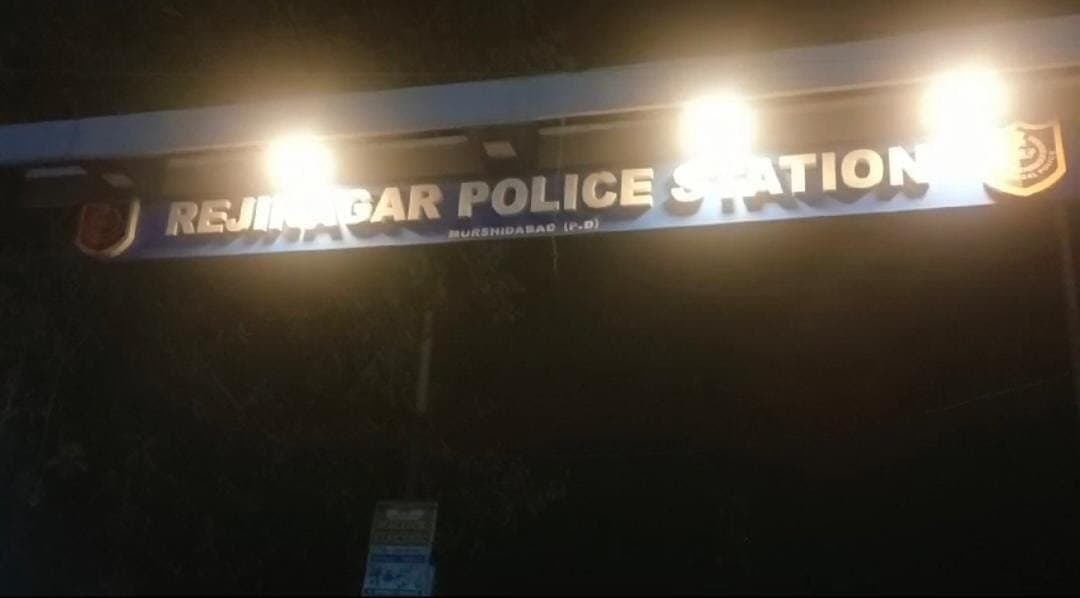 ঠাকুর দেখতে বেরিয়ে মর্মান্তিক পরিণতি একই পরিবারের তিন সদস্যের