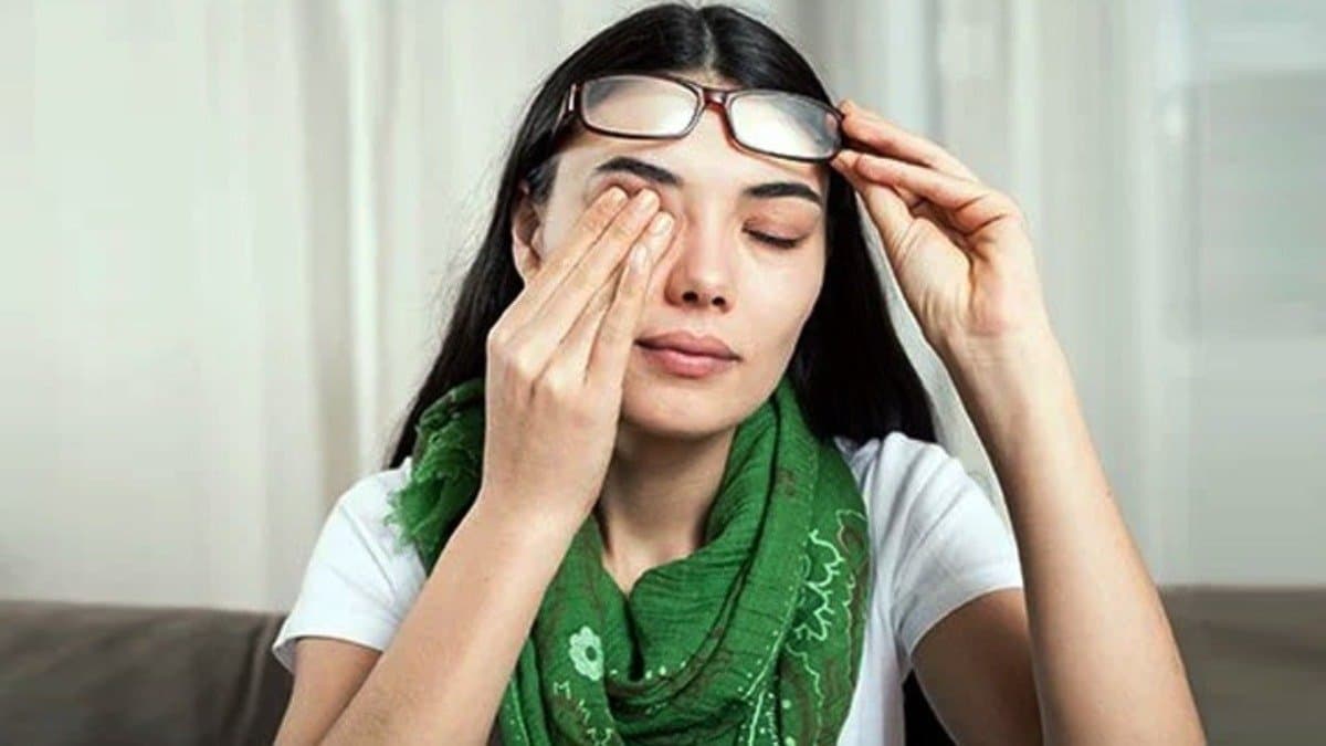 What are the reasons of Eye Twitching know when you should go to doctor 
