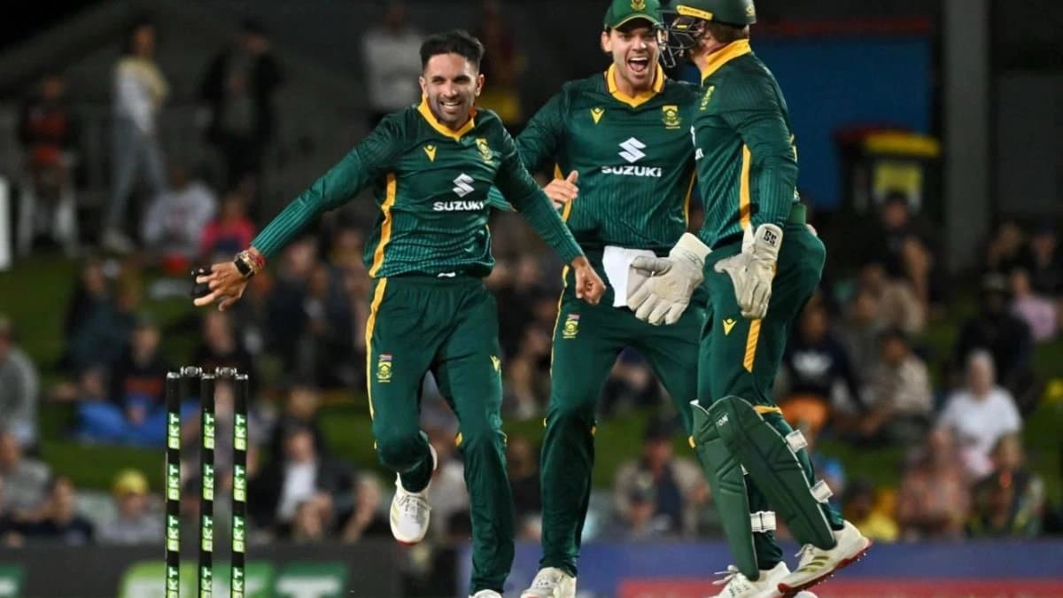 South Africa beats Australia in First ODI 