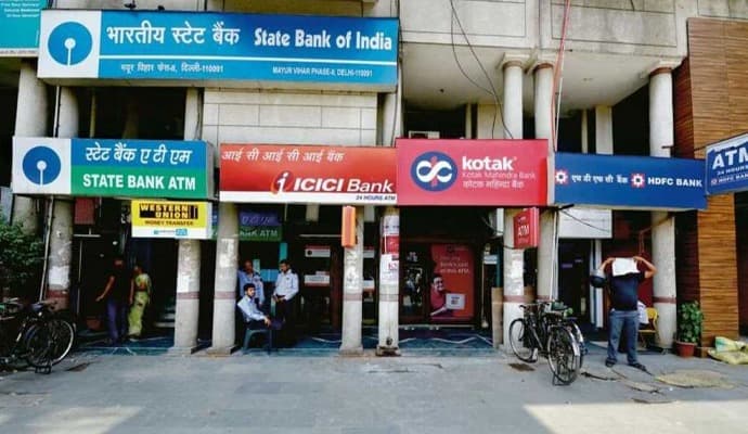 Fixed Deposit: ফিক্সড ডিপোজিটে কোথায় পাবেন সেরা রিটার্ন? তিন ‌ব্যাঙ্কের সুদের হার মিলিয়ে দেখুন, লাভ নিশ্চিত