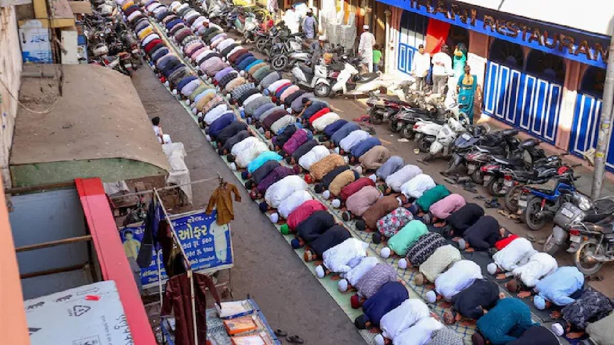 Passport driving licence to be cancelled if namaz offered on roads says Meerut police