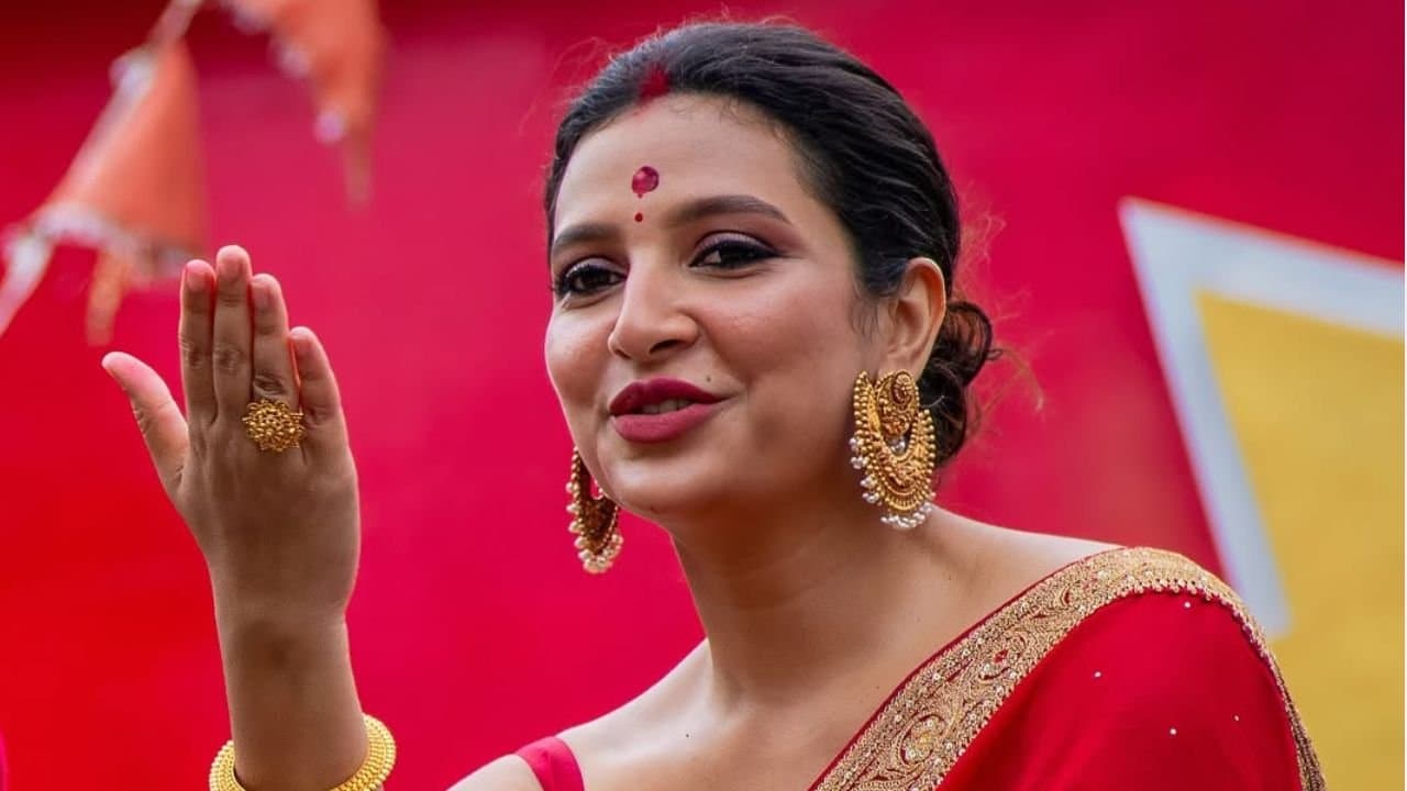 Subhashree ganguly spends her birthday shooting for her upcoming work