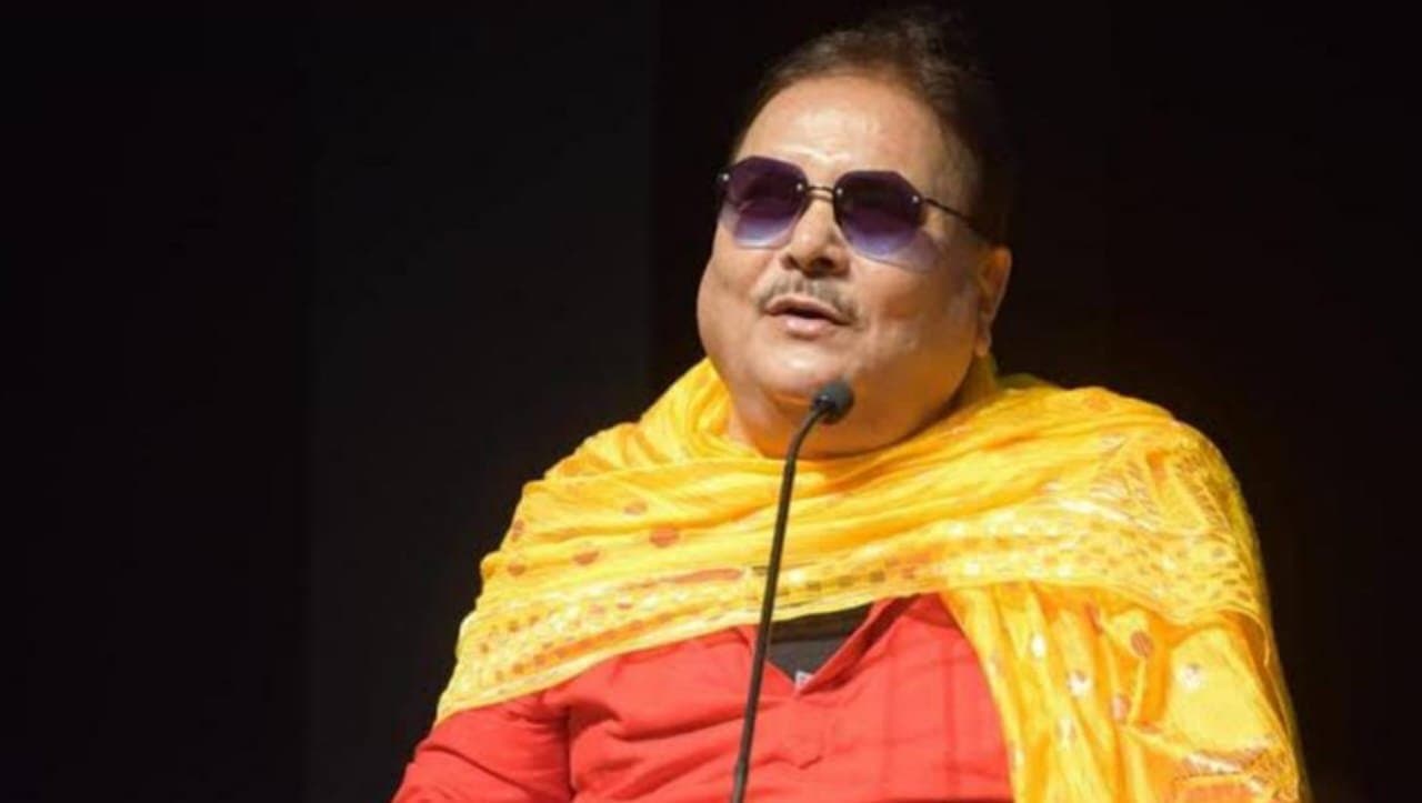 shoulder operation of madan mitra at sskm