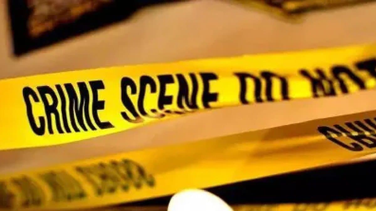 Girl Fled With Boyfriend To Delhi Father convinced  her to return then this happened