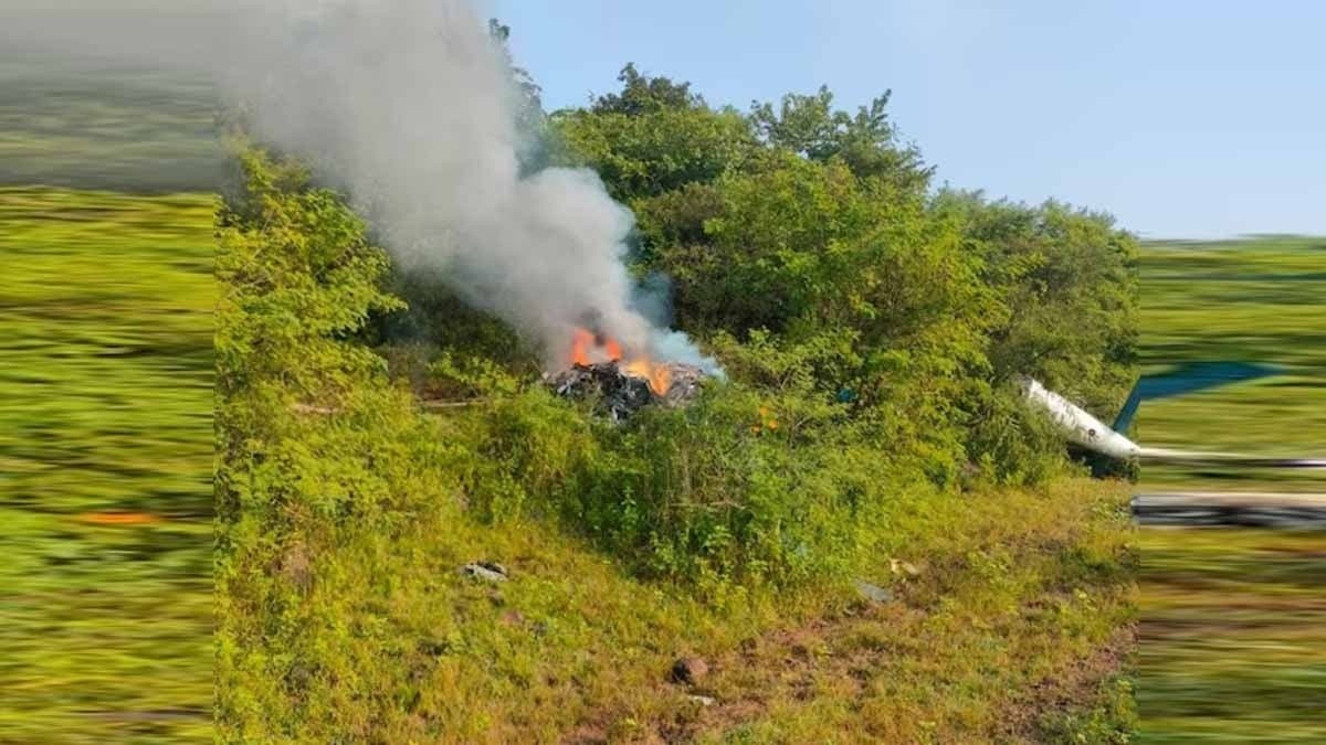 Helicopter crashes in pune, all three onboard dead_gnr