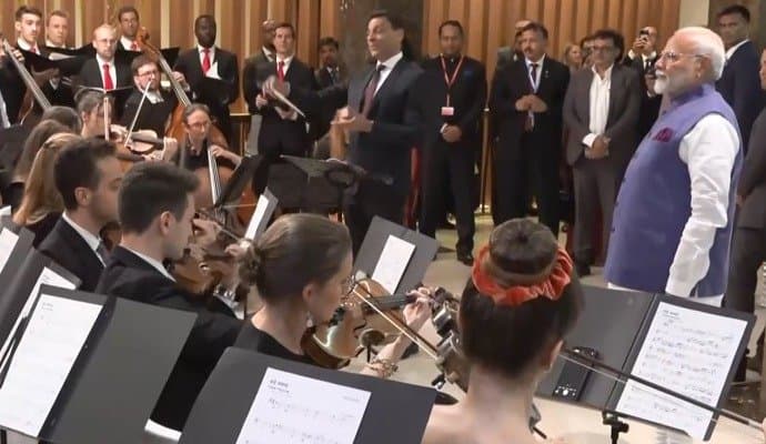 Moment of pride! PM Modi receives warm welcome as Austrian Choir sings Vande Mataram