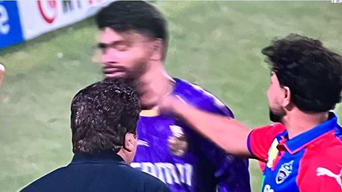 IPL 2025: Delhi Capitals star player Kuldeep Yadav slaps Rinku Singh spt 
