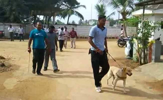 After schools, several Delhi hospitals receive bomb threat calls