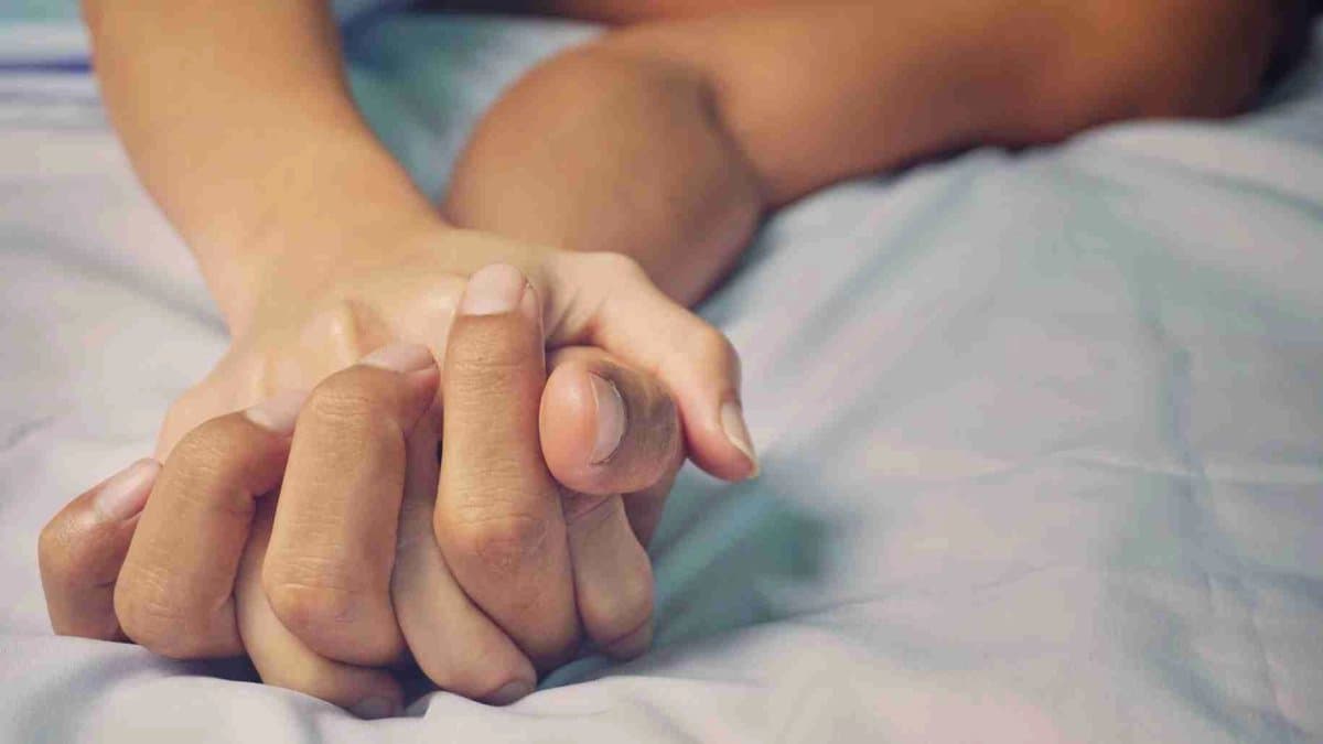 Woman and Her Lover Used Alcohol Sleeping Pills To Kill Husband in Jharkhand Ranchi