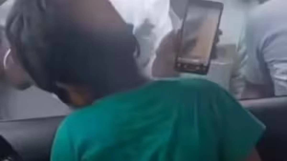 Little Girl Uses YouTube Tutorial To Escape Locked Car